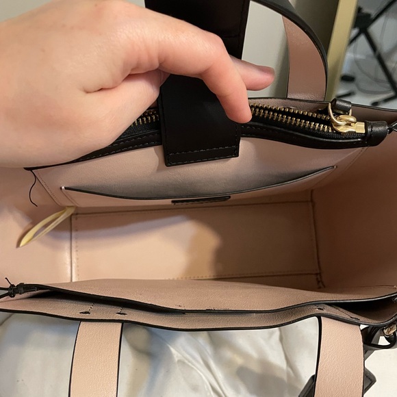 Kate Spade Purse - Picture 5 of 7